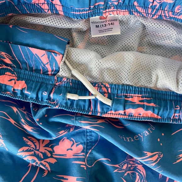 Vineyard Vines Boys Swim Trunks 12-14 - Picture 5 of 5